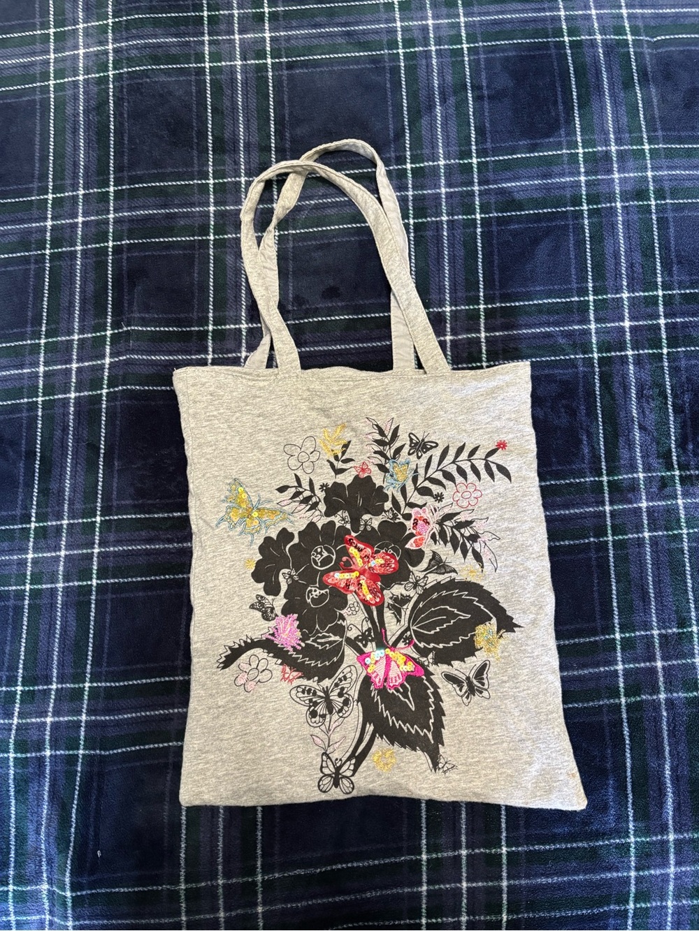 Vintage 2000s Old Navy grey floral tote bag w/sequined detailing.